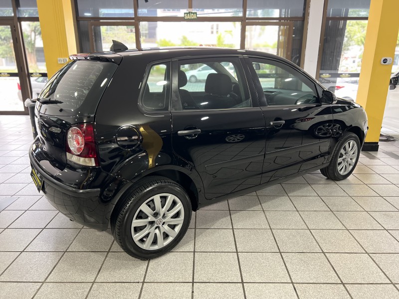 POLO 1.6 MI 8V TOTAL FLEX 4P MANUAL - 2010 - CAXIAS DO SUL