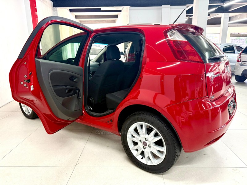 PUNTO 1.4 ATTRACTIVE ITALIA 8V FLEX 4P MANUAL - 2012 - CAXIAS DO SUL