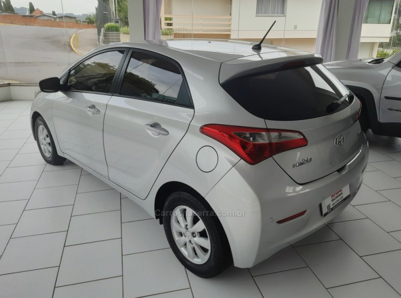 HB20 1.6 COMFORT PLUS 16V FLEX 4P MANUAL - 2014 - GARIBALDI