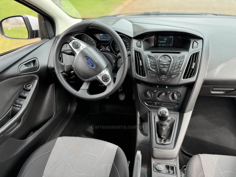 FOCUS 1.6 S 16V FLEX 4P MANUAL - 2015 - CASCA