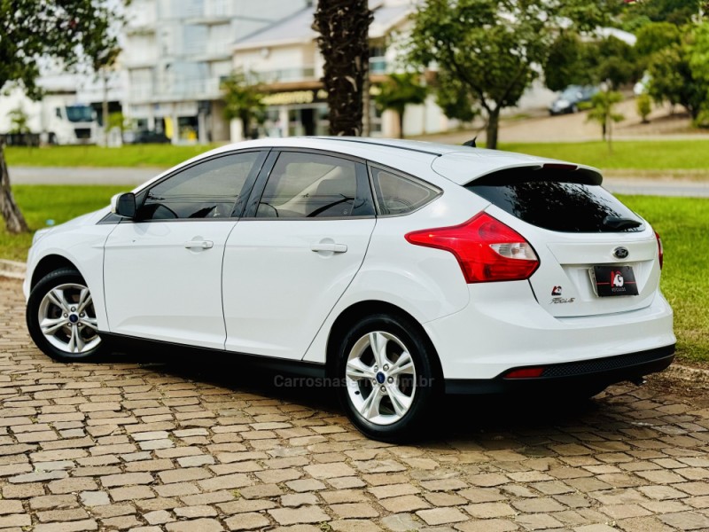 FOCUS 1.6 S 16V FLEX 4P MANUAL - 2015 - CASCA