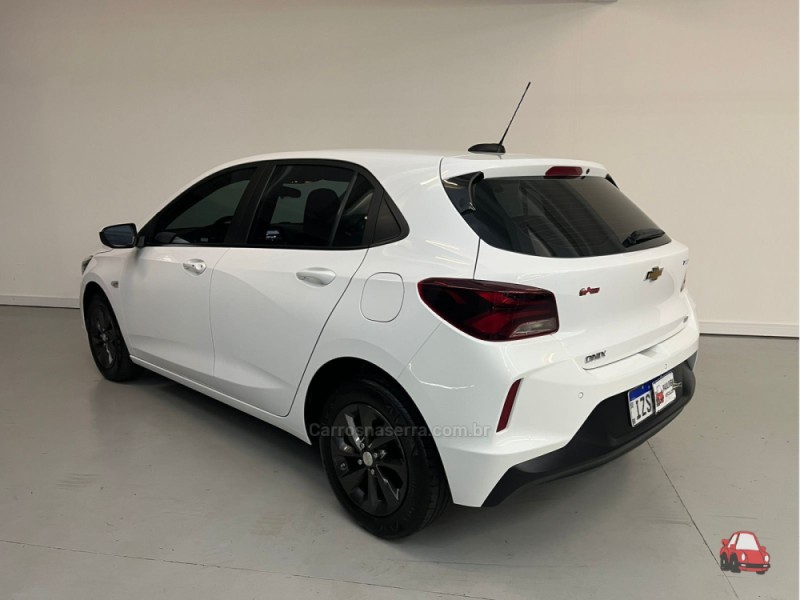 ONIX 1.0 LTZ 12V TURBO FLEX 4P MANUAL - 2020 - CAXIAS DO SUL