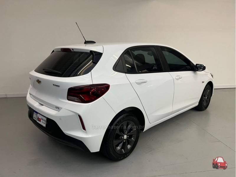 ONIX 1.0 LTZ 12V TURBO FLEX 4P MANUAL - 2020 - CAXIAS DO SUL