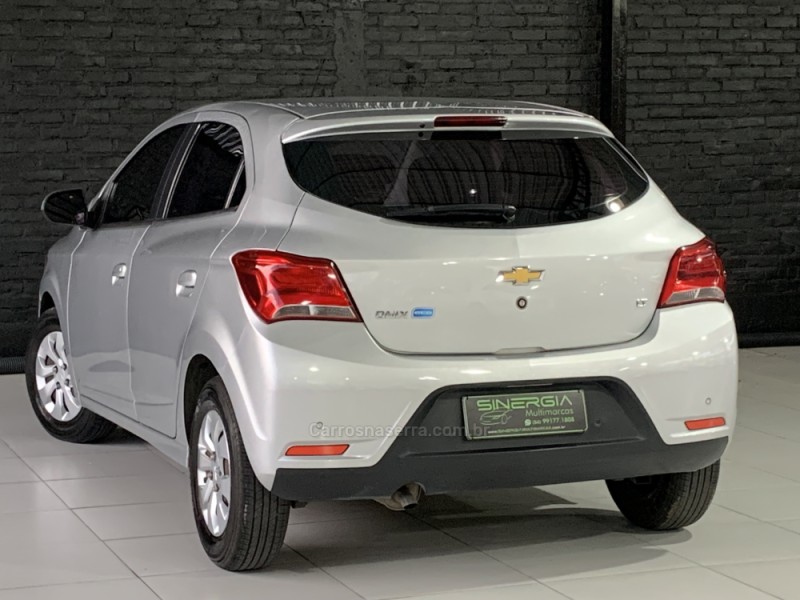 ONIX 1.0 LT PLUS 8V FLEX 4P MANUAL - 2018 - CAXIAS DO SUL