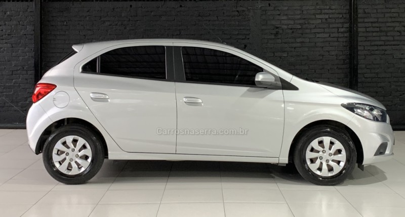 ONIX 1.0 LT PLUS 8V FLEX 4P MANUAL - 2018 - CAXIAS DO SUL