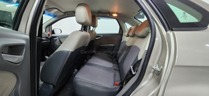 GRAND SIENA 1.6 MPI ESSENCE 16V FLEX 4P MANUAL - 2015 - BENTO GONçALVES