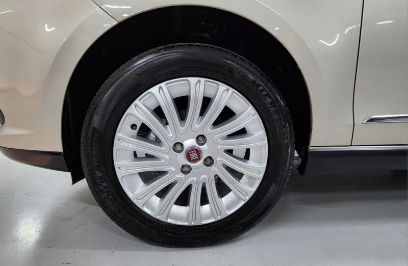 GRAND SIENA 1.6 MPI ESSENCE 16V FLEX 4P MANUAL - 2015 - BENTO GONçALVES
