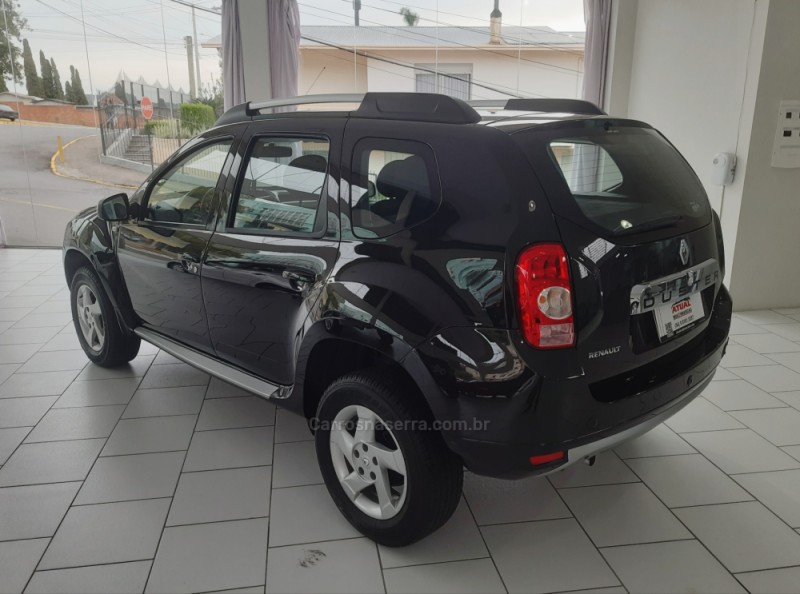 DUSTER 1.6 DYNAMIQUE 4X2 16V FLEX 4P MANUAL - 2013 - GARIBALDI