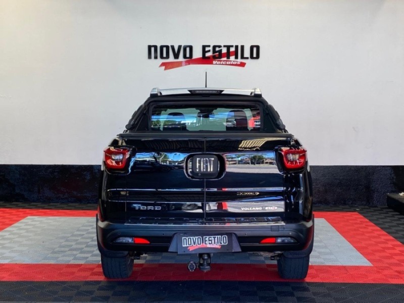 TORO 2.0 16V TURBO DIESEL VOLCANO AT9 4X4 AUTOMÁTICO - 2018 - CAXIAS DO SUL