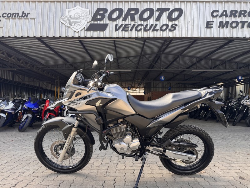 XRE 300 ABS