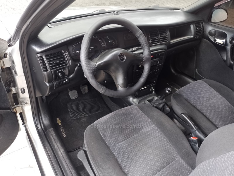 VECTRA 2.2 MPFI GLS 8V GASOLINA 4P MANUAL - 2000 - CAXIAS DO SUL