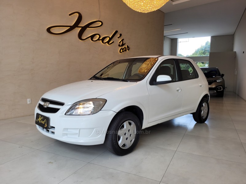 CELTA 1.0 MPFI LT 8V FLEX 4P MANUAL - 2015 - CANELA