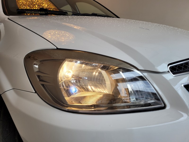 CELTA 1.0 MPFI LT 8V FLEX 4P MANUAL - 2015 - CANELA