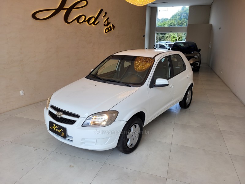 CELTA 1.0 MPFI LT 8V FLEX 4P MANUAL - 2015 - CANELA