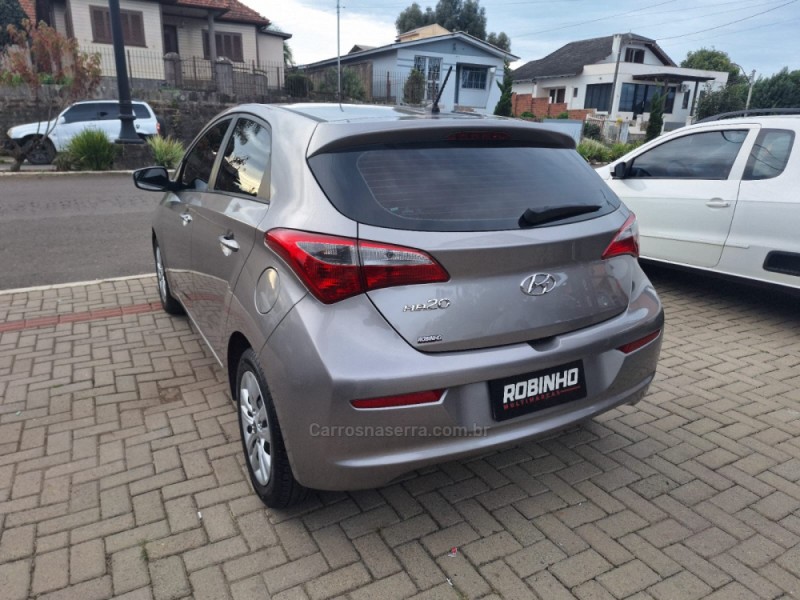 HB20 1.0 COMFORT PLUS 12V FLEX 4P MANUAL - 2017 - CAMBARá DO SUL