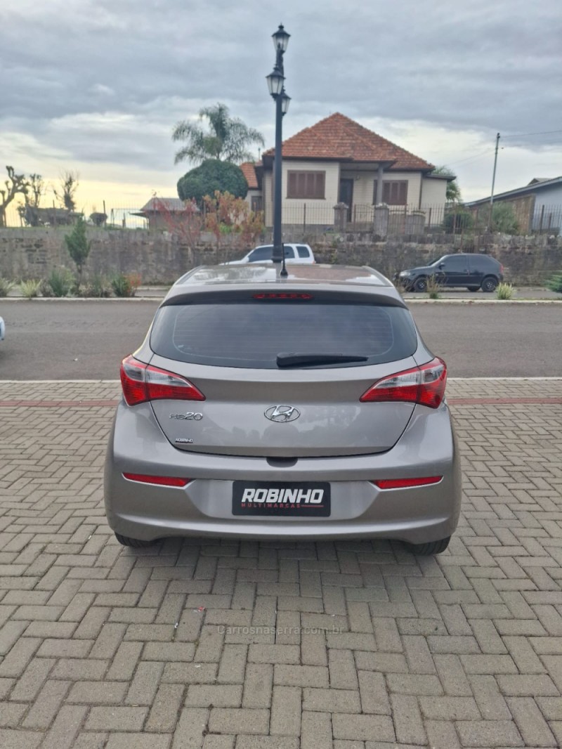 HB20 1.0 COMFORT PLUS 12V FLEX 4P MANUAL - 2017 - CAMBARá DO SUL