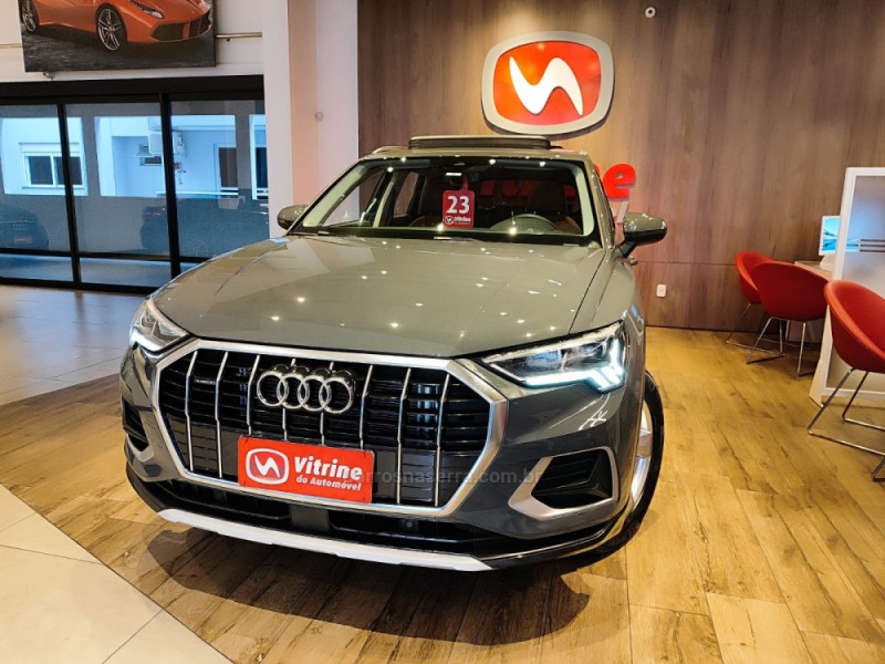 Q3 2.0 TFSI PERFORMANCE BLACK QUATTRO GASOLINA 4P AUTOMÁTICO - 2023 - ERECHIM