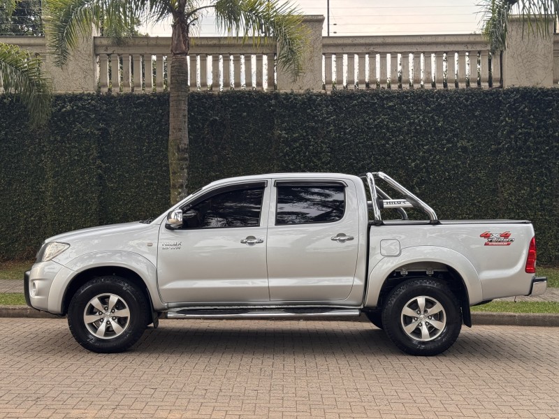HILUX 2.7 SR 4X2 CD 16V GASOLINA 4P MANUAL - 2009 - CAXIAS DO SUL