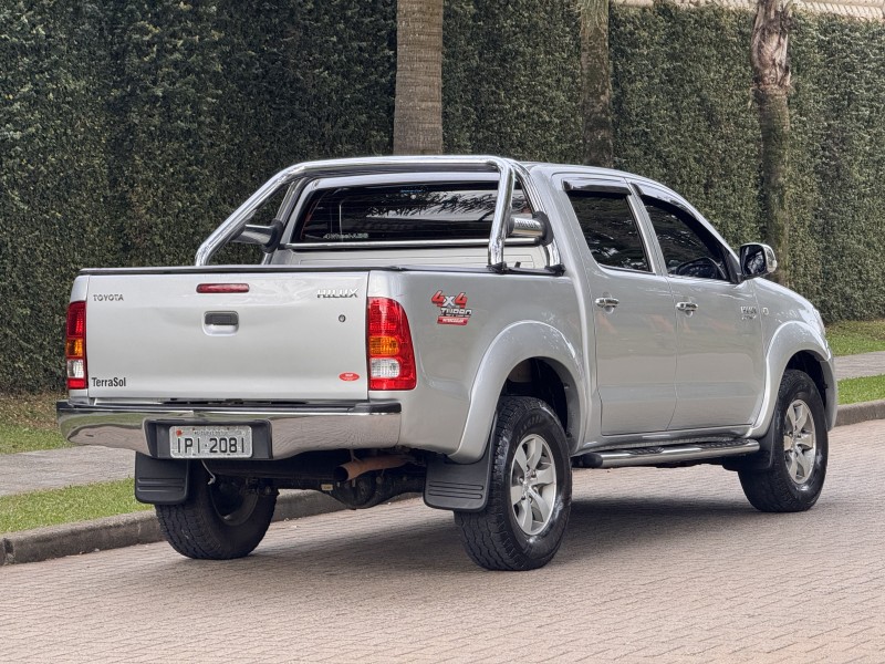 HILUX 2.7 SR 4X2 CD 16V GASOLINA 4P MANUAL - 2009 - CAXIAS DO SUL