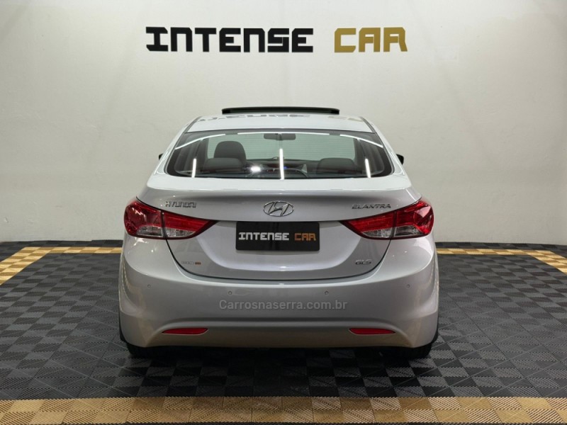 ELANTRA 1.8 GLS 16V GASOLINA 4P AUTOMÁTICO - 2013 - NOVO HAMBURGO