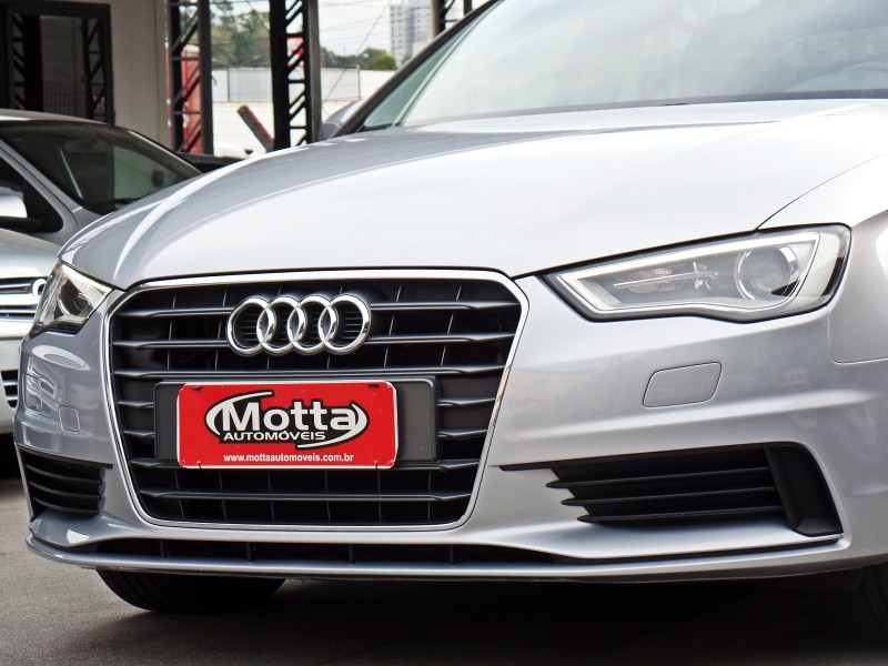 A3 1.4 TFSI SEDAN ATTRACTION 16V GASOLINA 4P S-TRONIC - 2015 - CAXIAS DO SUL
