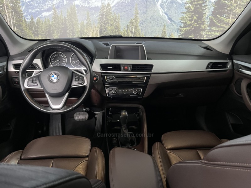 X1 2.0 28I SPORT GP 4X4 16V FLEX 4P AUTOMÁTICO - 2017 - GARIBALDI