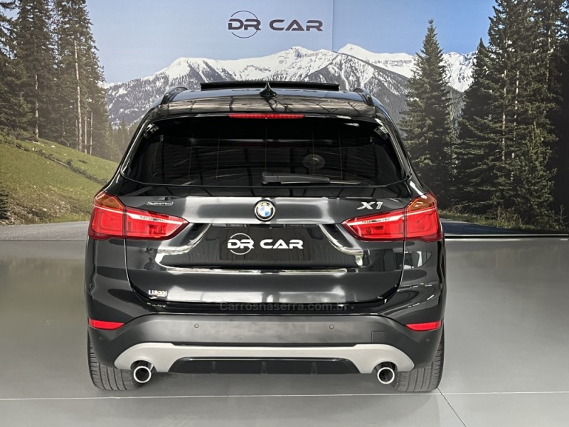 X1 2.0 28I SPORT GP 4X4 16V FLEX 4P AUTOMÁTICO - 2017 - GARIBALDI