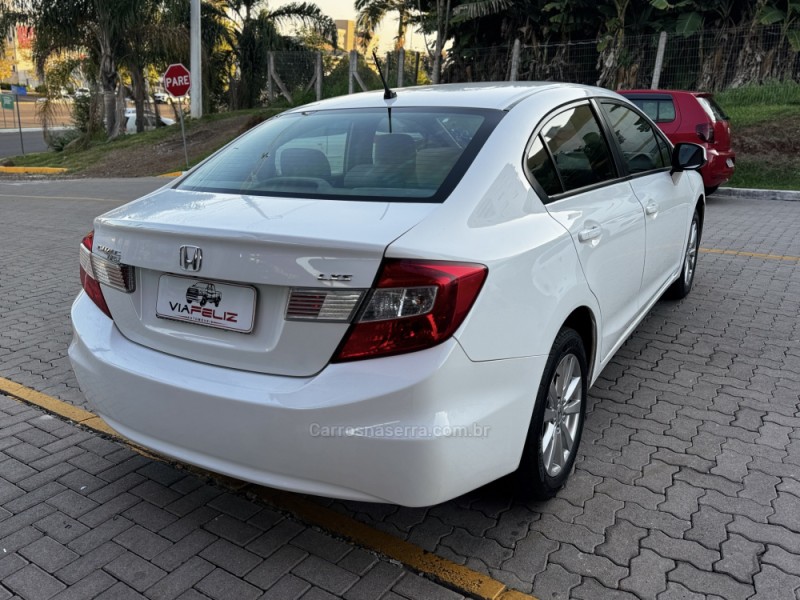 CIVIC 1.8 LXS 16V FLEX 4P MANUAL - 2014 - FELIZ