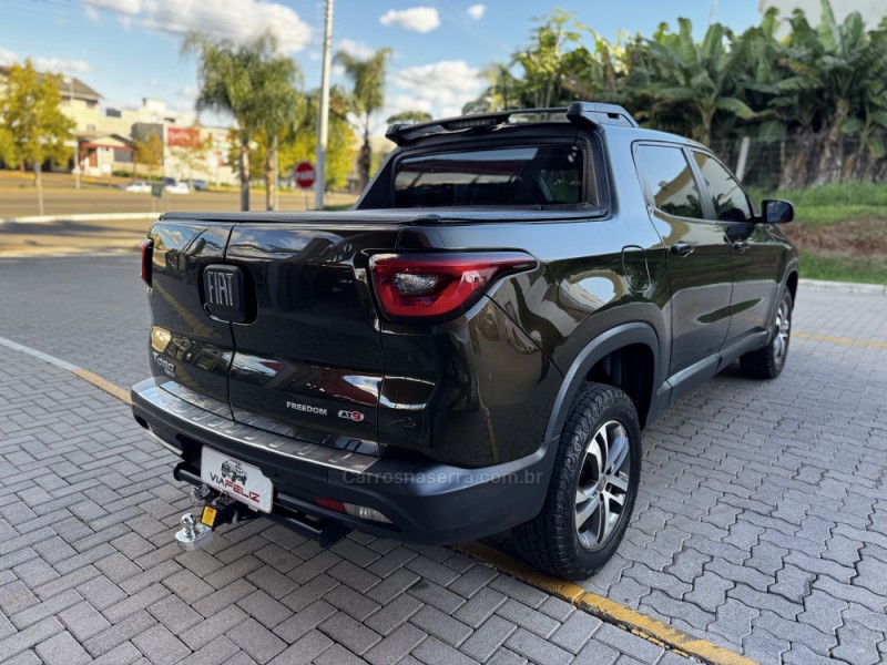 TORO 2.4 16V FLEX FREEDOM AUTOMÁTICO - 2017 - FELIZ