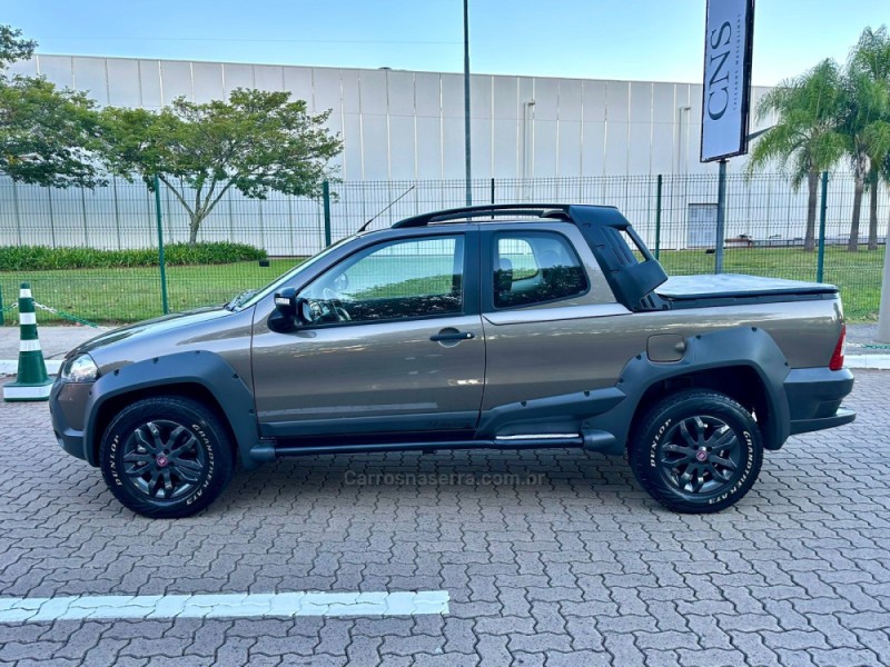STRADA 1.8 MPI ADVENTURE LOCKER CD 8V FLEX 2P MANUAL - 2013 - ESTâNCIA VELHA