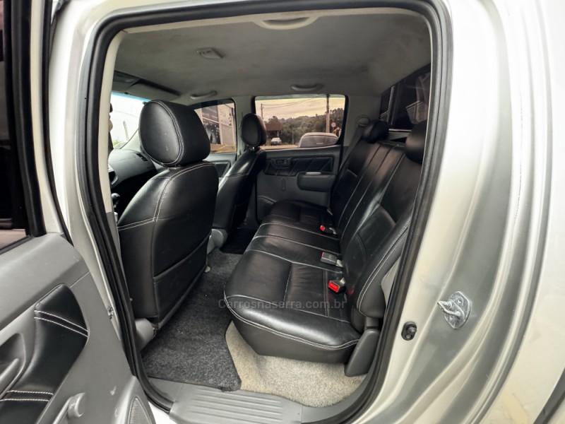 HILUX 3.0 4X4 8V DIESEL 4P MANUAL - 2012 - FELIZ