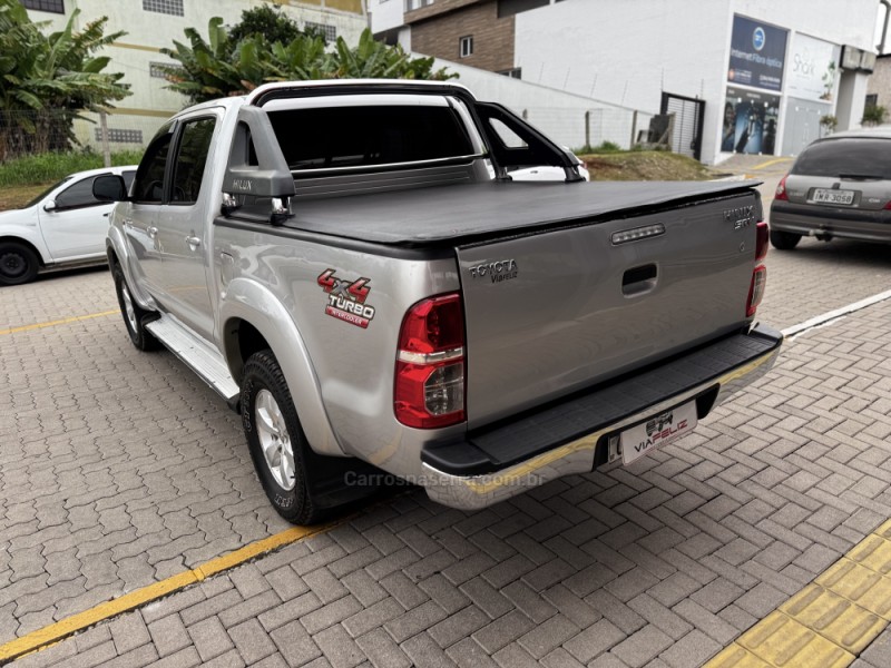 HILUX 3.0 4X4 8V DIESEL 4P MANUAL - 2012 - FELIZ
