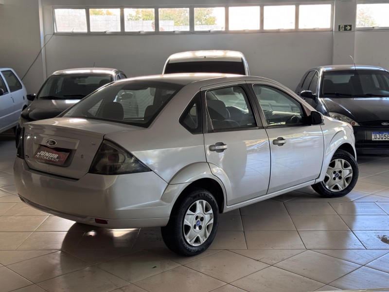 FIESTA 1.6 ROCAM SE SEDAN 8V FLEX 4P MANUAL - 2014 - CAXIAS DO SUL