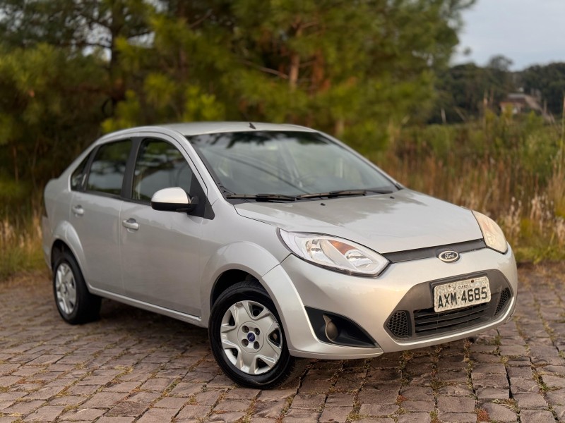 fiesta 1.6 rocam se sedan 8v flex 4p manual 2014 caxias do sul
