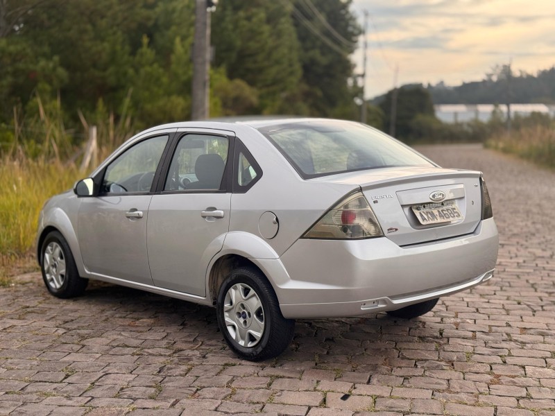 FIESTA 1.6 ROCAM SE SEDAN 8V FLEX 4P MANUAL - 2014 - CAXIAS DO SUL
