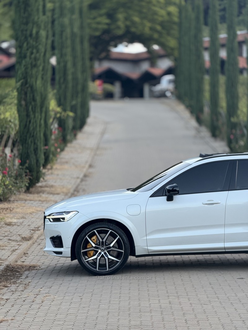 XC60 2.0 T8 POLESTAR ENGINEERED HÍBRIDO 4P AUTOMÁTICO - 2020 - CAXIAS DO SUL
