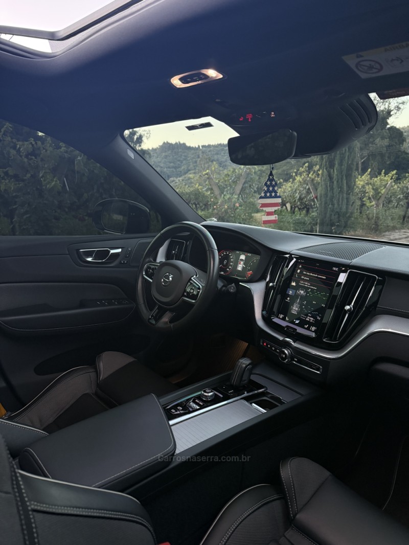 XC60 2.0 T8 POLESTAR ENGINEERED HÍBRIDO 4P AUTOMÁTICO - 2020 - CAXIAS DO SUL