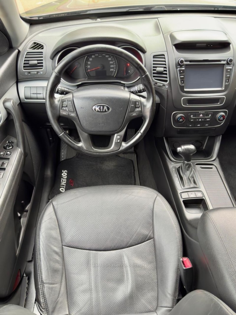SORENTO 2.4 EX 4X2 16V GASOLINA 4P AUTOMÁTICO - 2015 - LAJEADO