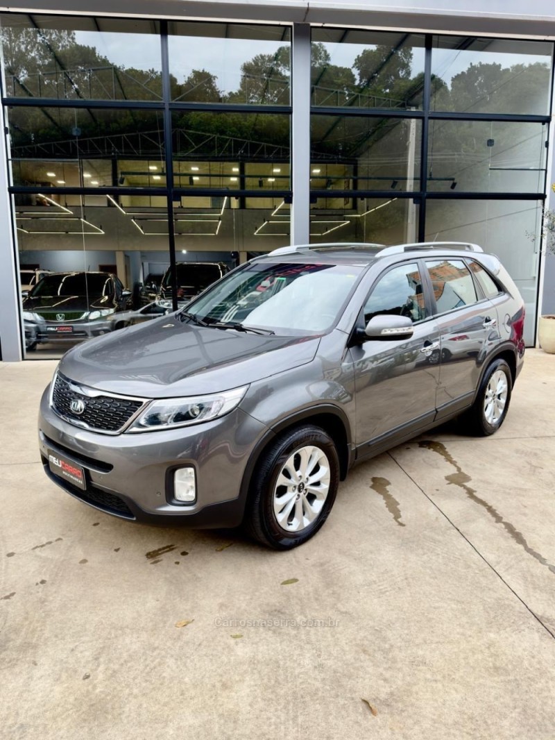 SORENTO 2.4 EX 4X2 16V GASOLINA 4P AUTOMÁTICO - 2015 - LAJEADO
