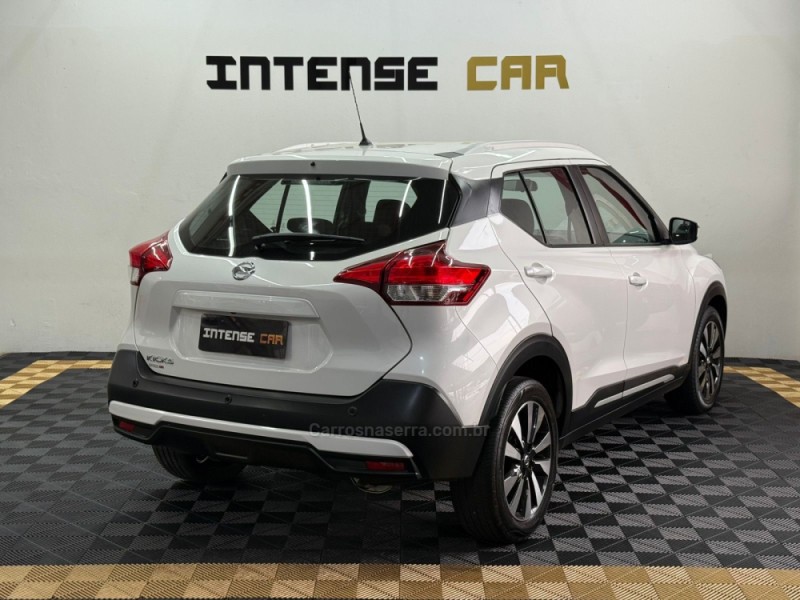 KICKS 1.6 16V FLEX SV LIMITED 4P AUTOMÁTICO - 2017 - NOVO HAMBURGO