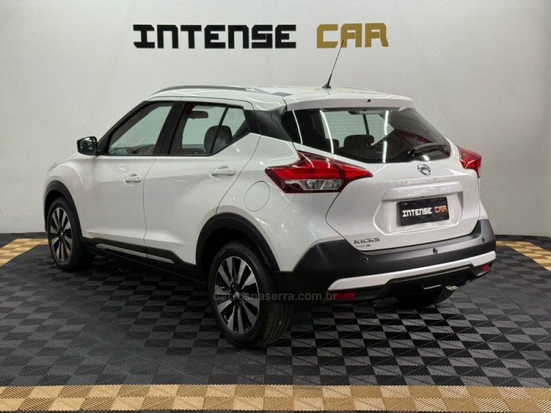 KICKS 1.6 16V FLEX SV LIMITED 4P AUTOMÁTICO - 2017 - NOVO HAMBURGO