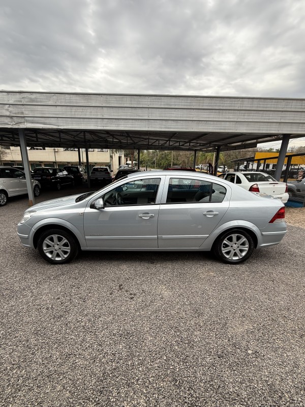 VECTRA 2.0 MPFI EXPRESSION 8V 140CV FLEX 4P MANUAL - 2007 - ARROIO DO MEIO