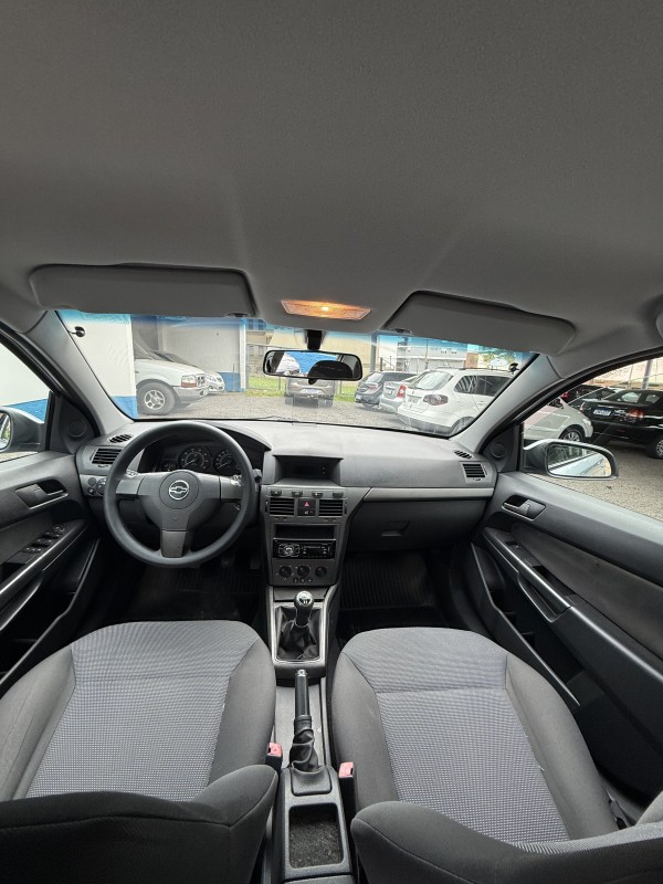 VECTRA 2.0 MPFI EXPRESSION 8V 140CV FLEX 4P MANUAL - 2007 - ARROIO DO MEIO