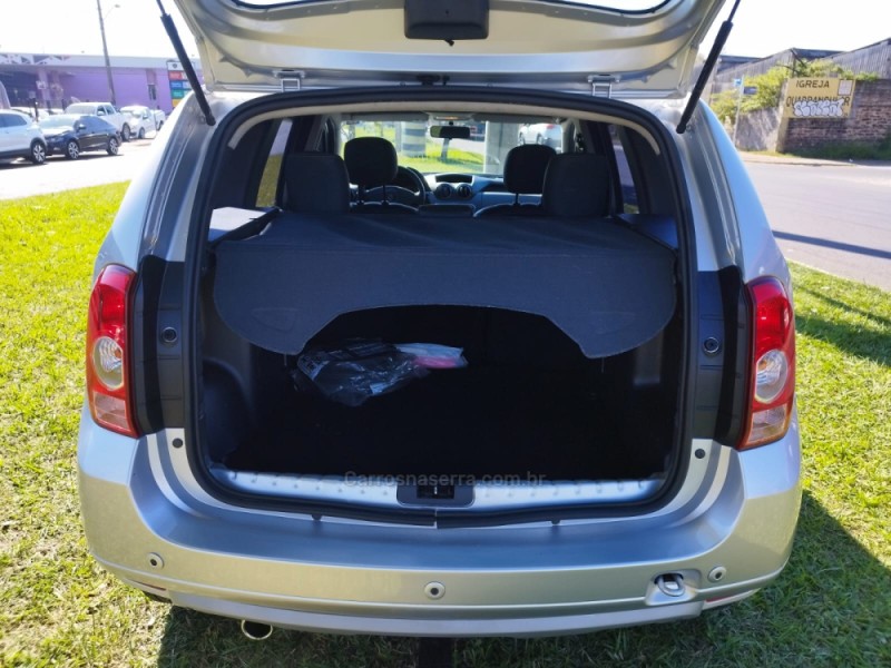 DUSTER 2.0 DYNAMIQUE 4X2 16V FLEX 4P AUTOMÁTICO - 2013 - NOVO HAMBURGO
