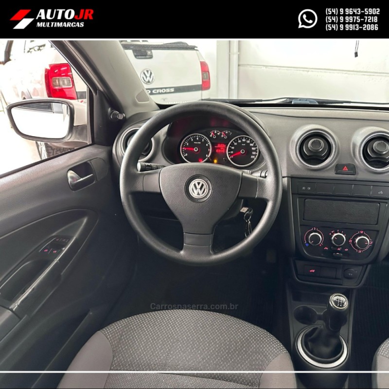 VOYAGE 1.0 I TREND 16V FLEX 4P MANUAL - 2012 - VACARIA