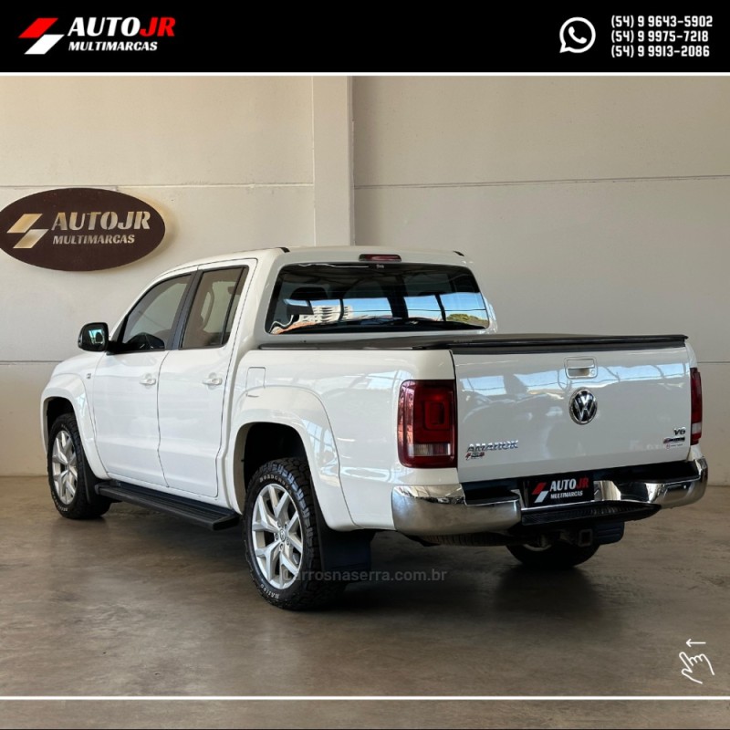 AMAROK 3.0 V6 TDI HIGHLINE CD DIESEL 4MOTION AUTOMÁTICO - 2019 - VACARIA