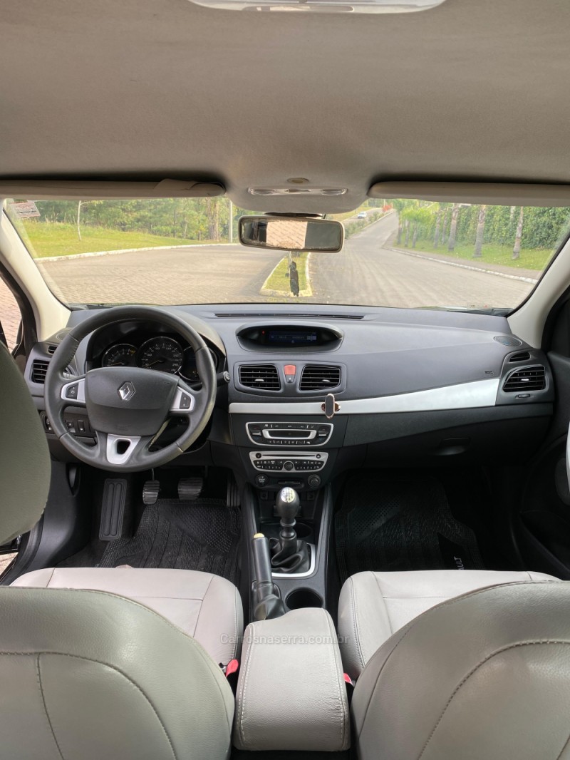 FLUENCE 2.0 DYNAMIQUE 16V FLEX 4P MANUAL - 2011 - CAXIAS DO SUL