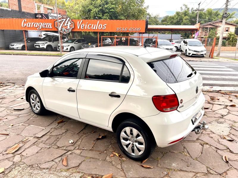 GOL 1.0 MI TRENDLINE 8V FLEX 4P MANUAL - 2016 - TRêS COROAS