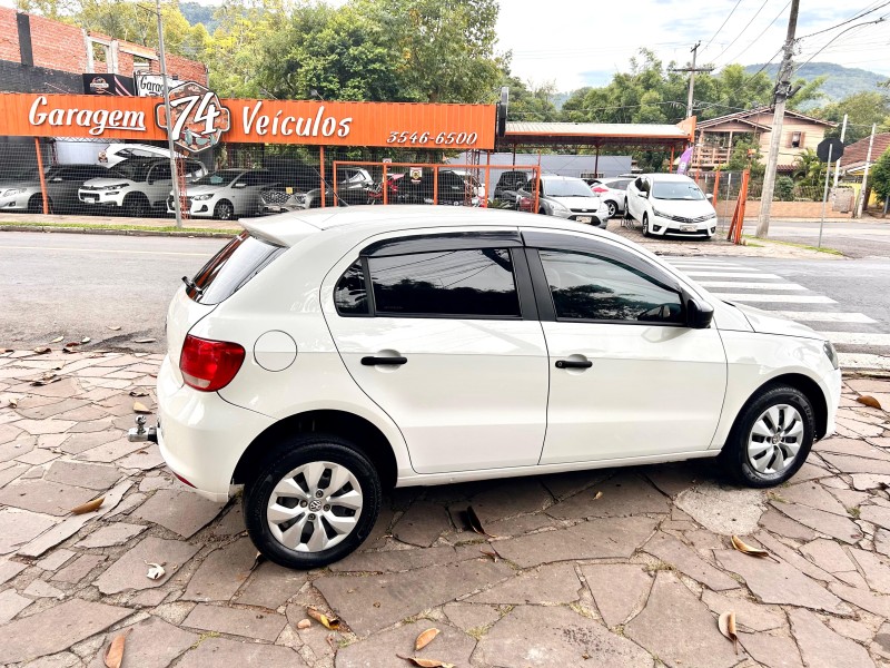 GOL 1.0 MI TRENDLINE 8V FLEX 4P MANUAL - 2016 - TRêS COROAS