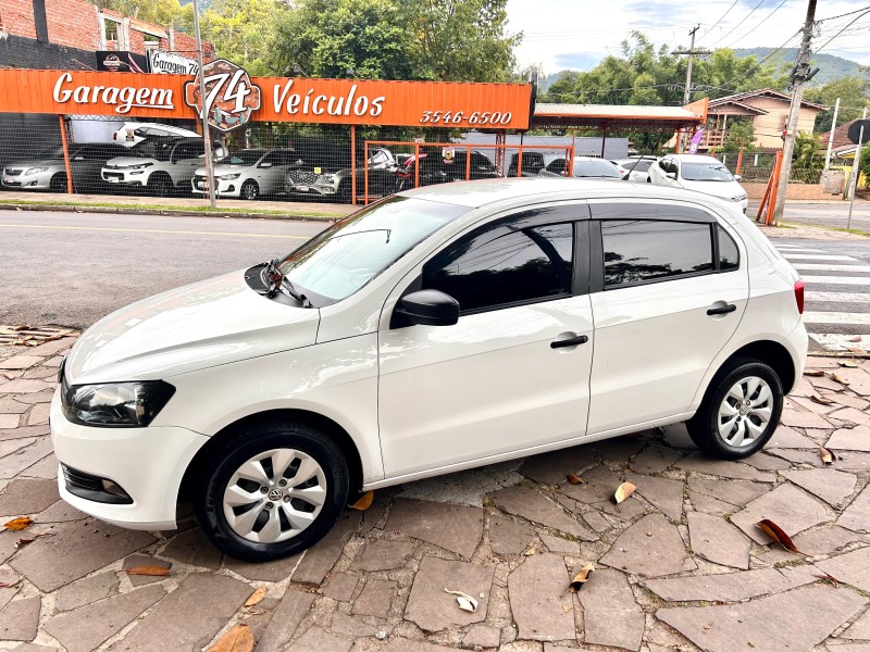 GOL 1.0 MI TRENDLINE 8V FLEX 4P MANUAL - 2016 - TRêS COROAS